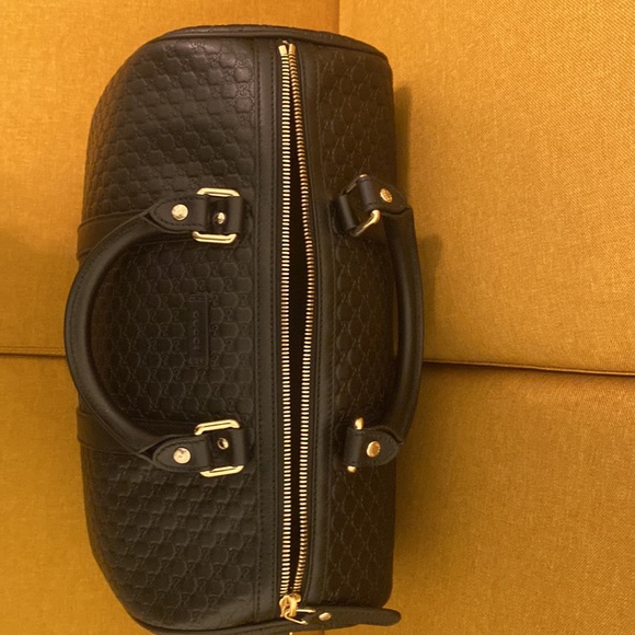 Authentic Gucci Handbag Never Used - Picture 2 of 6